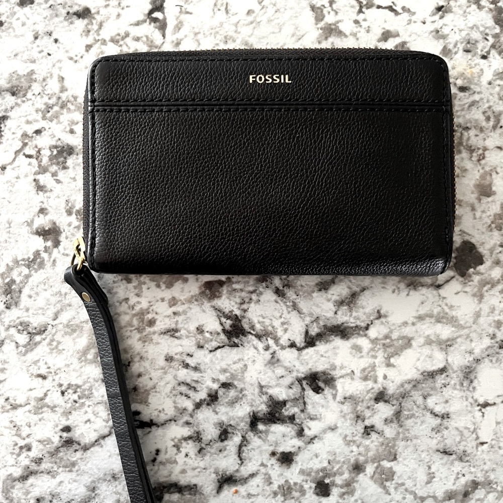 Fossil Wristlet